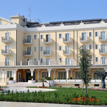 Hotel Concorde Sant'Egidio alla Vibrata Eksteriør billede