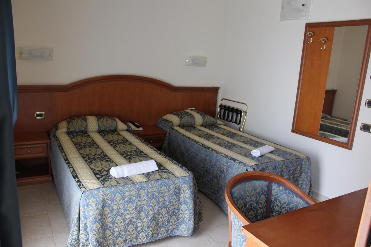 Hotel Concorde Sant'Egidio alla Vibrata Eksteriør billede