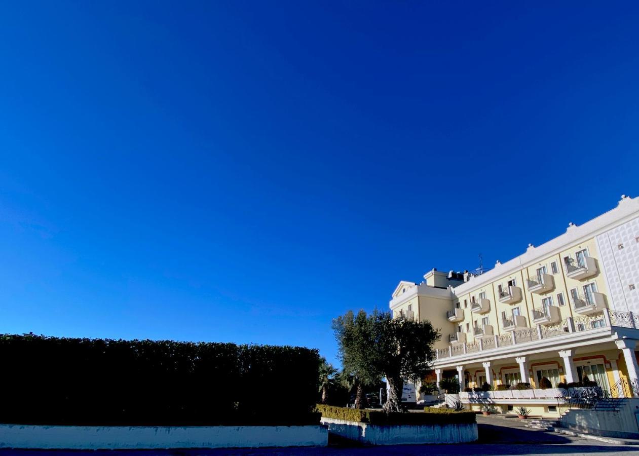 Hotel Concorde Sant'Egidio alla Vibrata Eksteriør billede