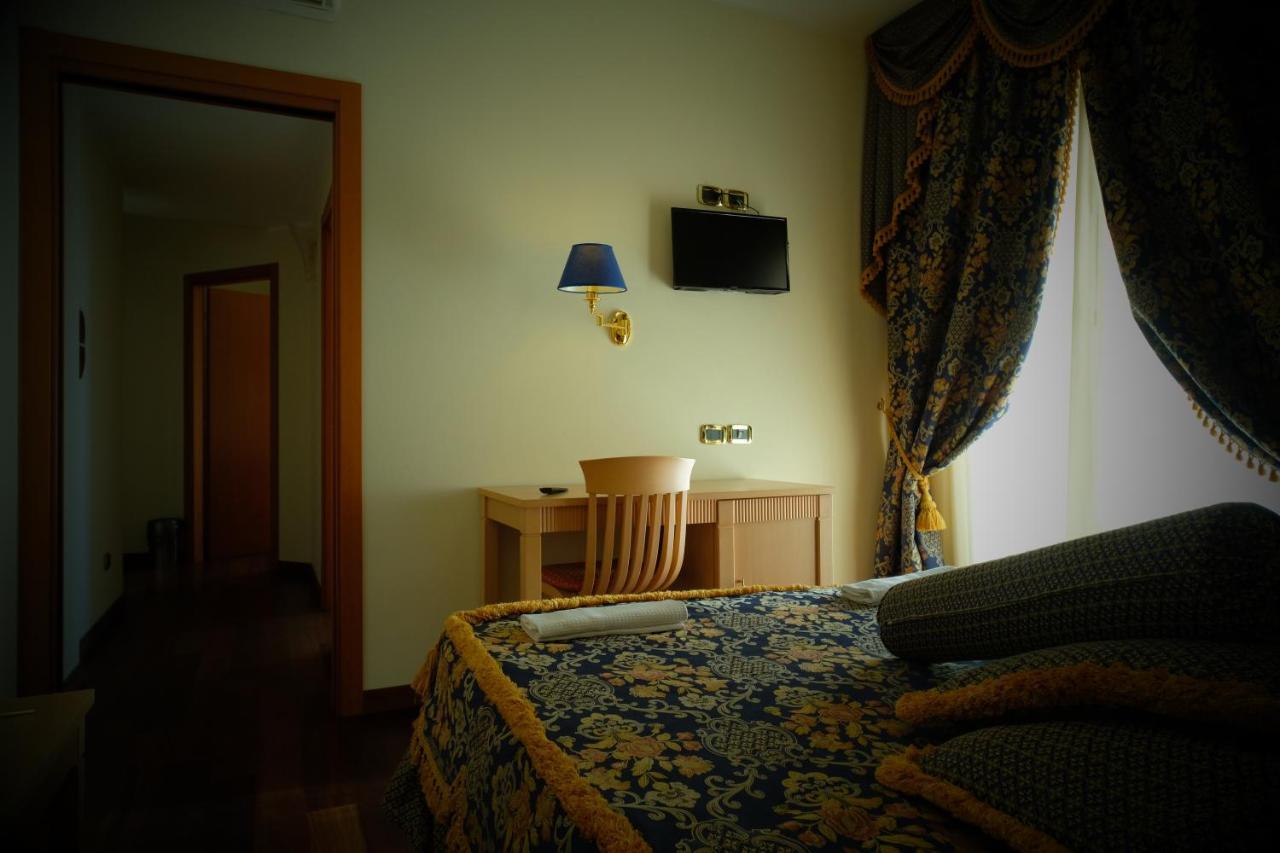 Hotel Concorde Sant'Egidio alla Vibrata Eksteriør billede
