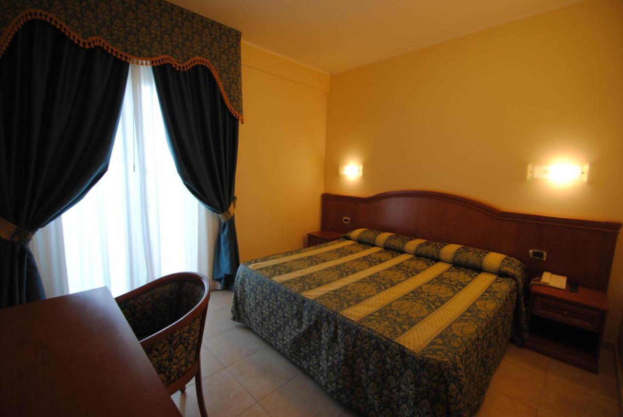 Hotel Concorde Sant'Egidio alla Vibrata Eksteriør billede